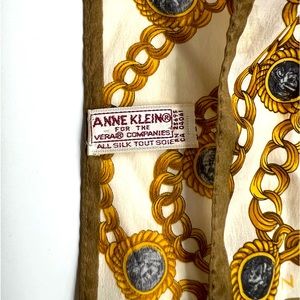 Anne klein